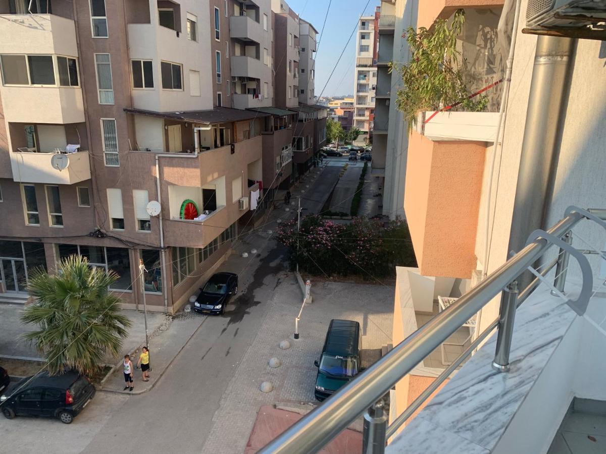 Kokomani 2 * Durrës